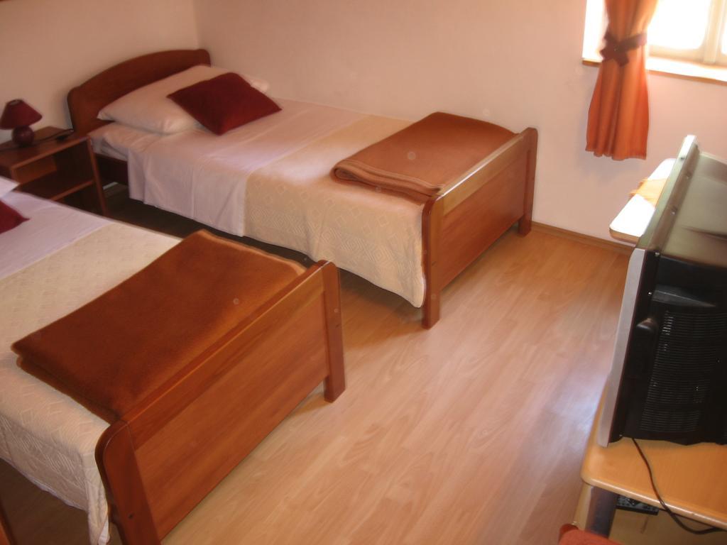Apartments Darinka Skradin Camera foto