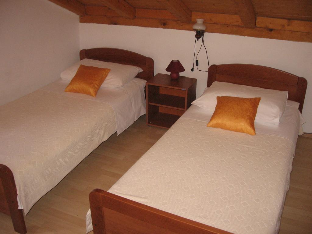 Apartments Darinka Skradin Esterno foto