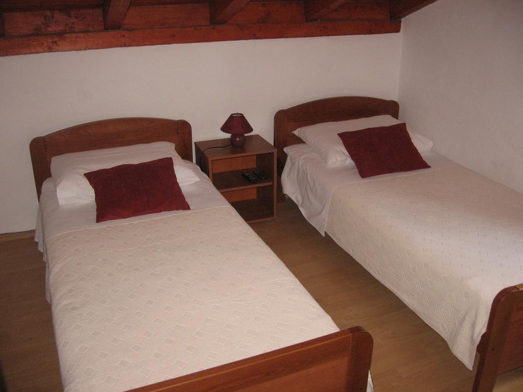 Apartments Darinka Skradin Esterno foto